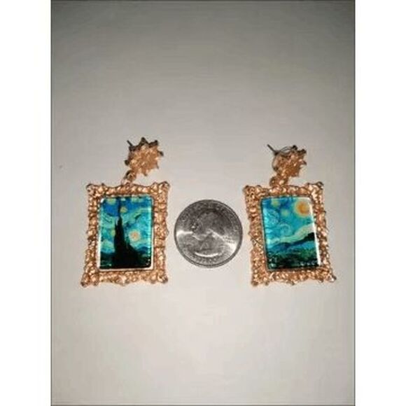 Gold Vincent van Gogh "Starry Night 1889" Portrait Dangle Earrings - Picture 3 of 3